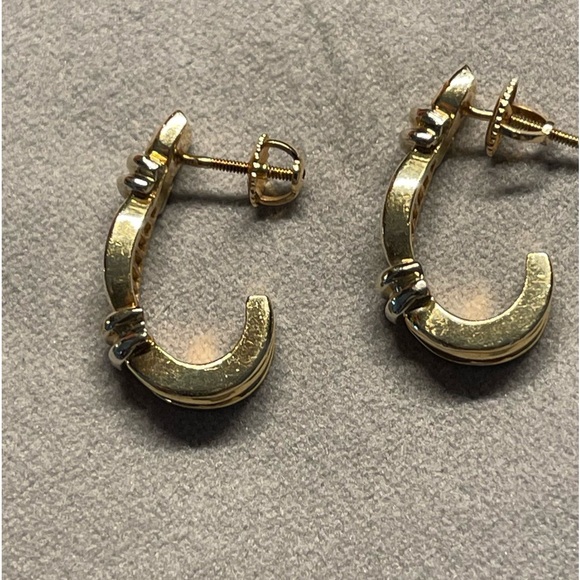 Beautiful baguette diamond and gold earrings - Picture 4 of 4